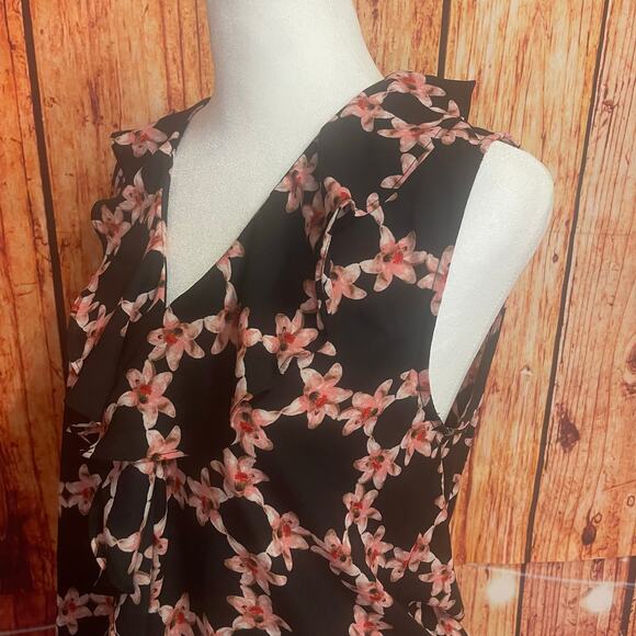 Karl Lagerfeld Paris black blouse size Small lily print floral ruffled front - Picture 1 of 6